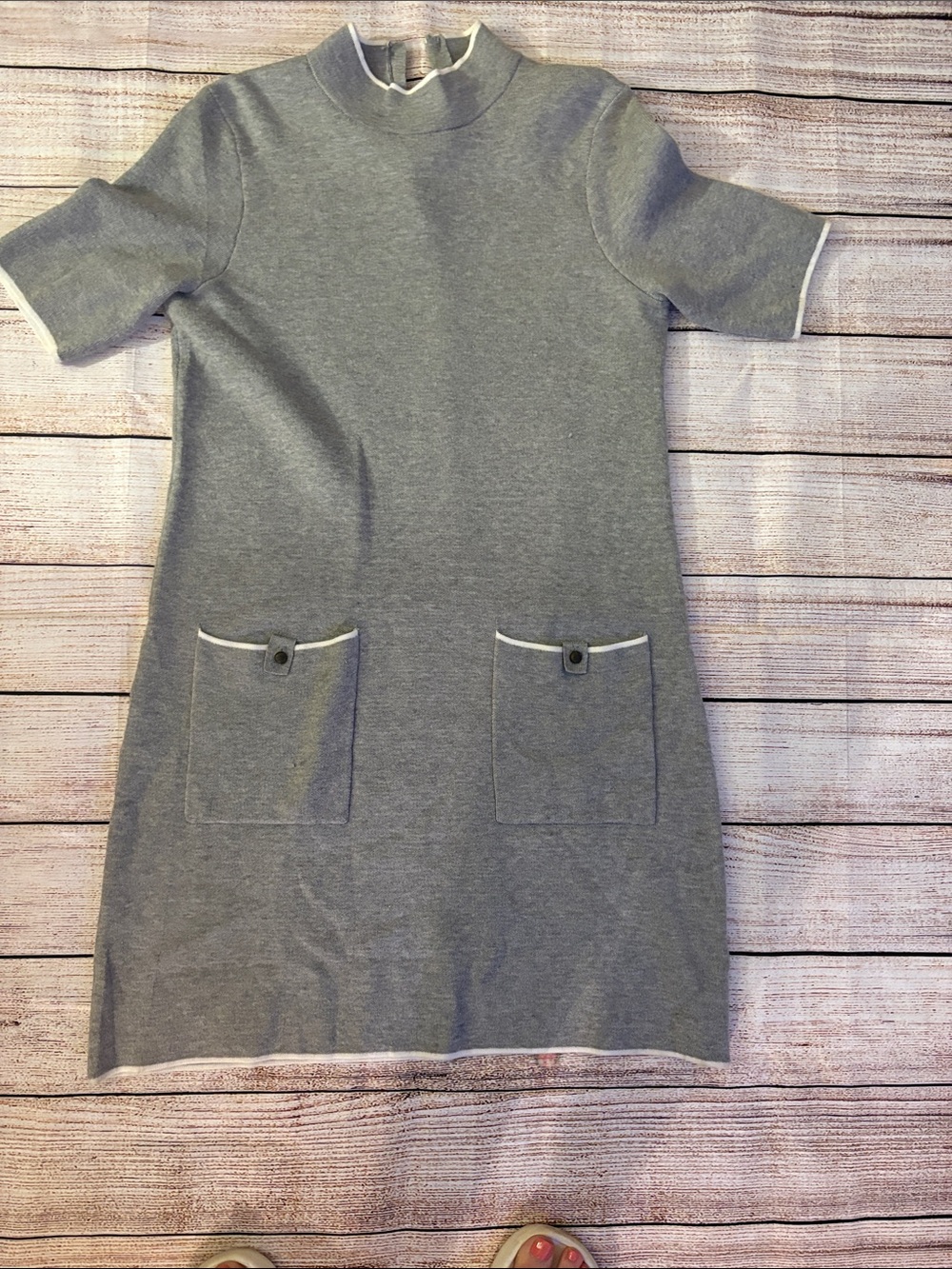 Nicole Miller Heather Grey Short-Sleeve Shift Dress with Pocket Trim